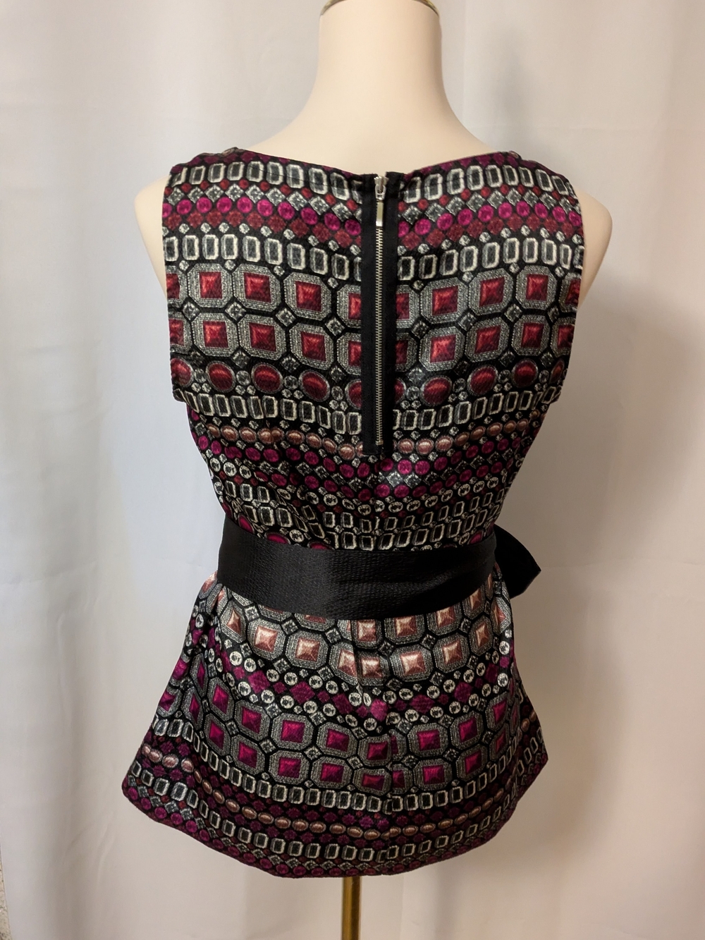 Apt. 9 Sleeveless Jewel-Print Fit & Flare Dress in Black and Fuchsia - Picture 7 of 8